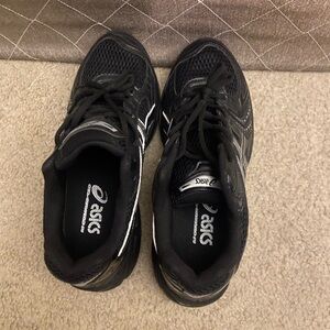 ASICS Men's Black and White Athletic Shoes